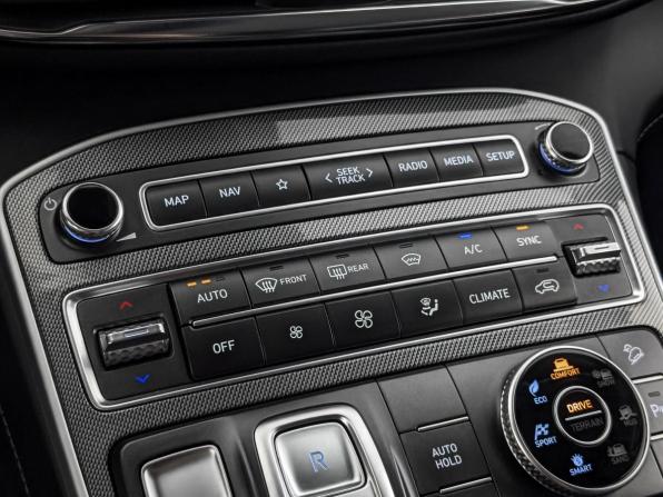 Hyundai Santa Fe IV Рестайлинг с пробегом 2022 года, цена 4 440 000 рублей, 51261 км, внедорожник, Автокод Объявления