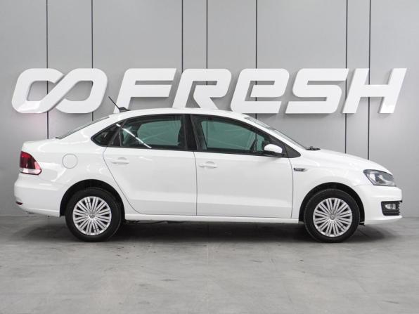 Volkswagen Polo V Рестайлинг с пробегом 2018 года, цена 1 249 000 рублей, 119771 км, седан, Автокод Объявления