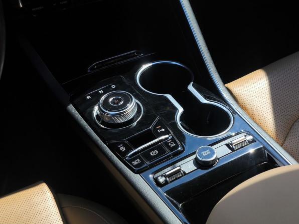 Kia K5 III с пробегом 2021 года, цена 2 400 000 рублей, 60769 км, седан, Автокод Объявления