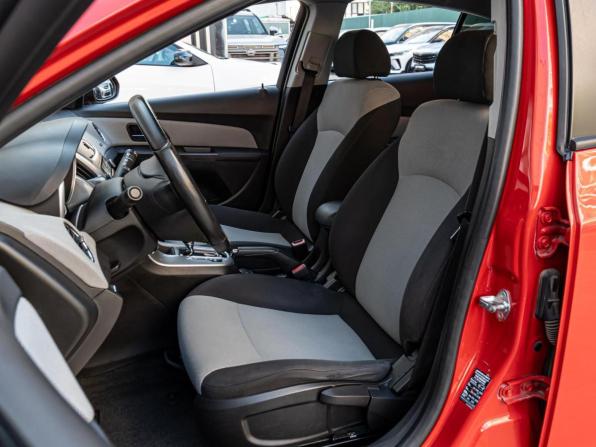 Chevrolet Cruze I Рестайлинг с пробегом 2014 года, цена 798 000 рублей, 136413 км, хэтчбек, Автокод Объявления