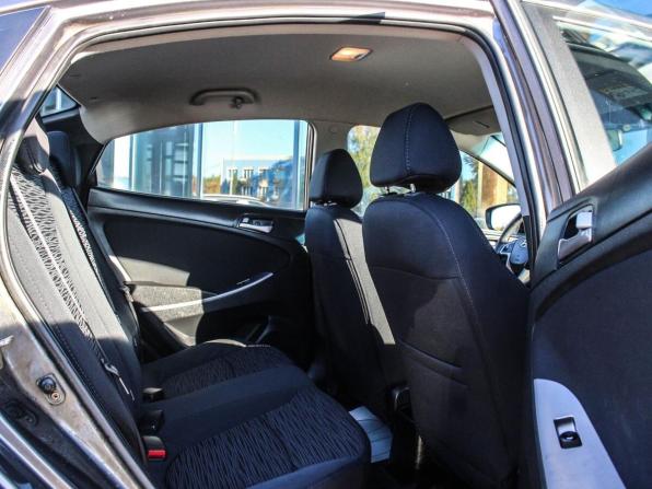 Hyundai Solaris I Рестайлинг с пробегом 2014 года, цена 646 500 рублей, 276000 км, седан, Автокод Объявления