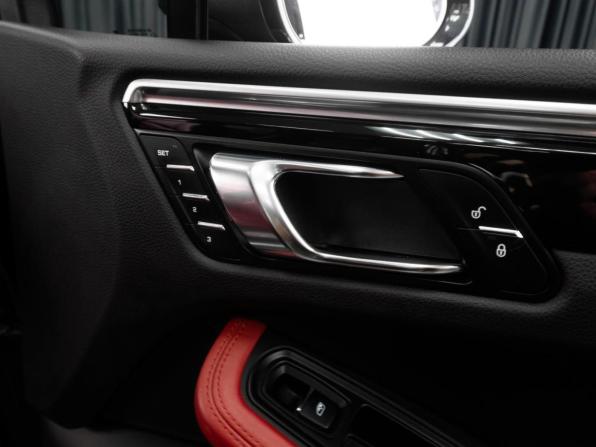 Porsche Macan I с пробегом 2017 года, цена 3 759 000 рублей, 78233 км, внедорожник, Автокод Объявления