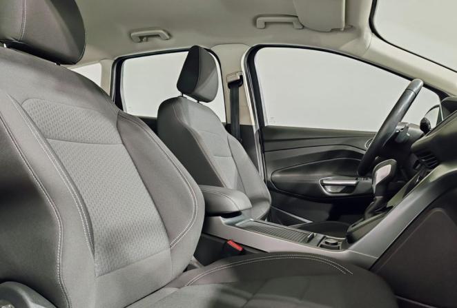 Ford Kuga II Рестайлинг с пробегом 2018 года, цена 1 940 000 рублей, 102042 км, внедорожник, Автокод Объявления
