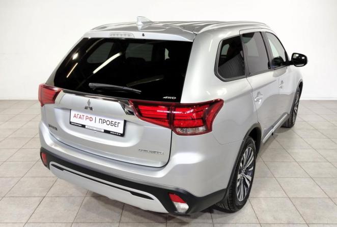 Mitsubishi Outlander III Рестайлинг 3 с пробегом 2019 года, цена 2 150 000 рублей, 207634 км, внедорожник, Автокод Объявления