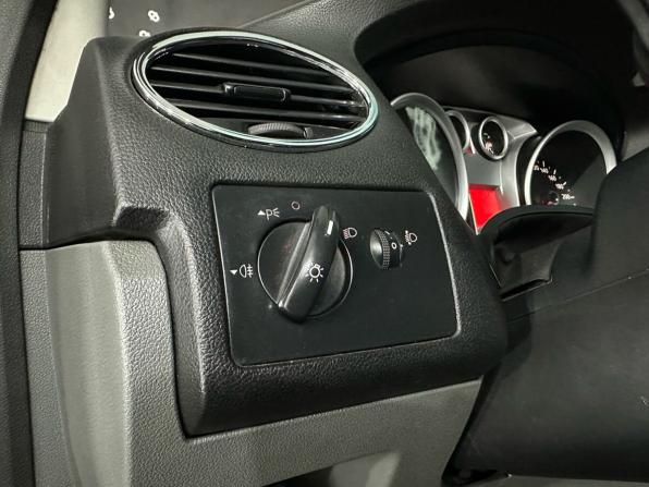 Ford Focus II Рестайлинг с пробегом 2008 года, цена 473 000 рублей, 252481 км, седан, Автокод Объявления