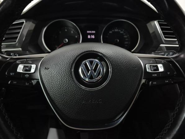 Volkswagen Tiguan II с пробегом 2019 года, цена 2 090 000 рублей, 180134 км, внедорожник, Автокод Объявления