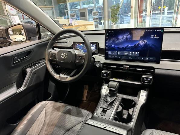 Toyota RAV4 VI (XA60) с пробегом 2026 года, цена 4 350 000 рублей, 18 км, внедорожник, Автокод Объявления