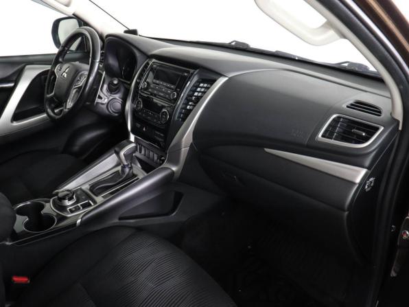 Mitsubishi Pajero Sport III с пробегом 2019 года, цена 2 999 000 рублей, 133007 км, внедорожник, Автокод Объявления
