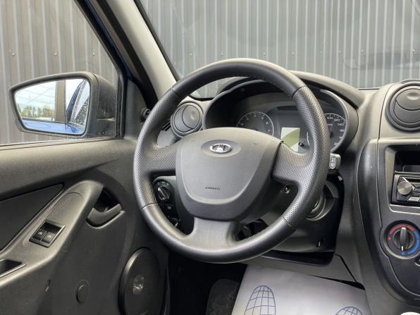 Lada (ВАЗ) Granta I с пробегом 2017 года, цена 477 000 рублей, 110338 км, лифтбек, Автокод Объявления