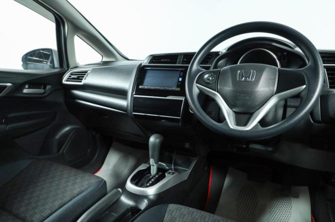 Honda Fit III с пробегом 2015 года, цена 1 169 000 рублей, 123000 км, хэтчбек, Автокод Объявления