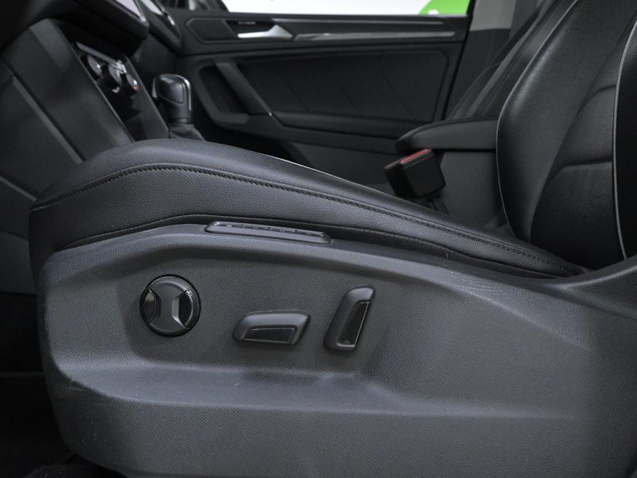 Volkswagen Tiguan II Москва  - изображение 17