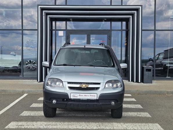 Chevrolet Niva I Рестайлинг с пробегом 2018 года, цена 786 000 рублей, 91800 км, внедорожник, Автокод Объявления