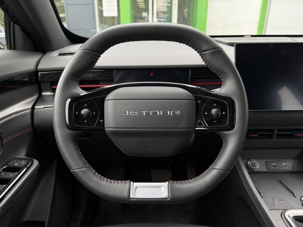 JETOUR DASHING I с пробегом 2023 года, цена 2 050 000 рублей, 56300 км, внедорожник, Автокод Объявления