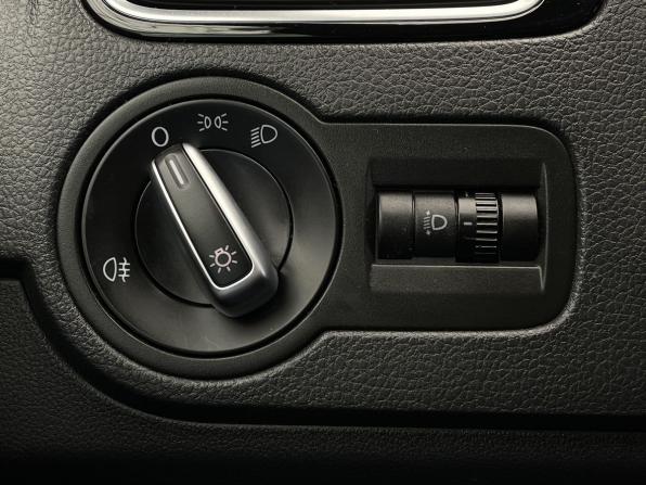 Volkswagen Polo V Рестайлинг с пробегом 2017 года, цена 927 000 рублей, 158141 км, седан, Автокод Объявления