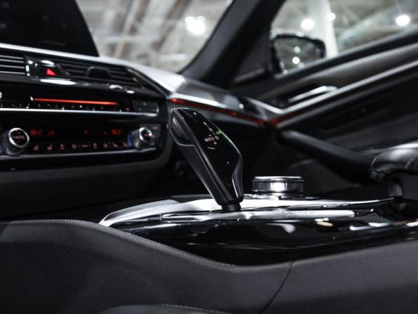 BMW 5 серии VII (G30/G31/G38) с пробегом 2018 года, цена 4 360 465 рублей, 114087 км, седан, Автокод Объявления