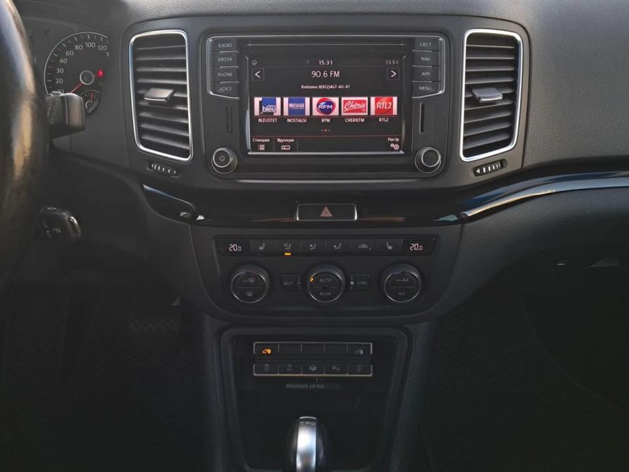 Volkswagen Sharan II Рестайлинг Санкт-Петербург  - изображение 13
