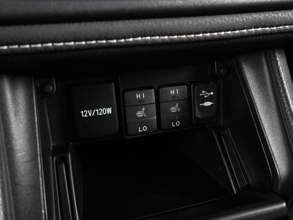 Toyota Corolla XI (E160 E170 E180) Рестайлинг 1 с пробегом 2016 года, цена 1 739 000 рублей, 101384 км, седан, Автокод Объявления