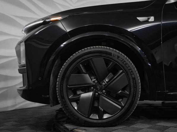 Новый Li Auto (Lixiang) L9 I Рестайлинг 2026 года, цена 11 790 000 рублей, внедорожник, Автокод Объявления