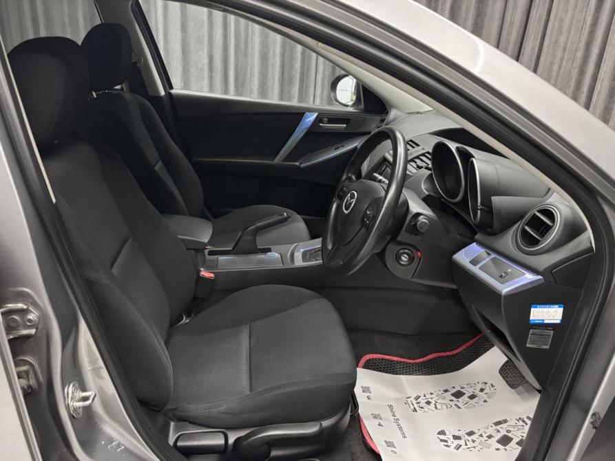Mazda Axela II Красноярск  - изображение 10