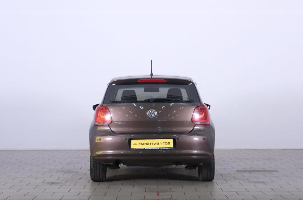 Volkswagen Polo V Омск  - изображение 6