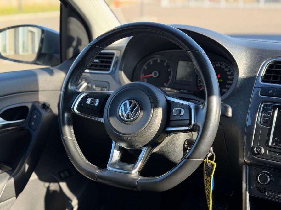 Volkswagen Polo V Рестайлинг Казань  - изображение 15