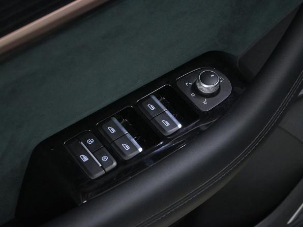 Geely Monjaro I с пробегом 2023 года, цена 3 050 000 рублей, 63475 км, внедорожник, Автокод Объявления