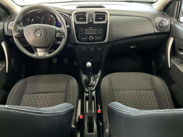 Renault Logan II с пробегом 2017 года, цена 739 540 рублей, 79380 км, седан, Автокод Объявления