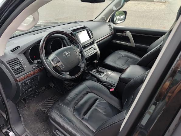 Toyota Land Cruiser 200 Series с пробегом 2011 года, цена 3 020 000 рублей, 151684 км, внедорожник, Автокод Объявления