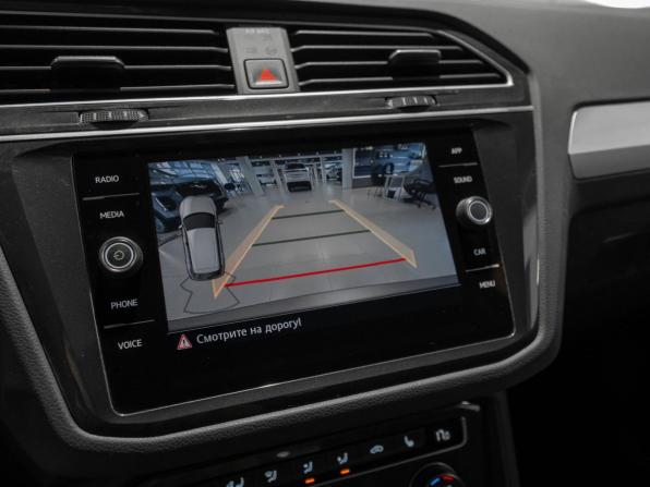 Volkswagen Tiguan II с пробегом 2019 года, цена 2 330 000 рублей, 98129 км, внедорожник, Автокод Объявления