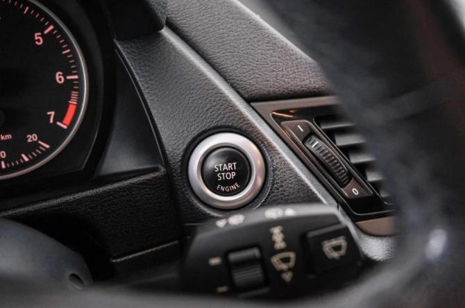 BMW X1 I (E84) Рестайлинг с пробегом 2014 года, цена 1 449 000 рублей, 156000 км, внедорожник, Автокод Объявления