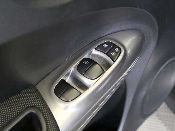 Nissan Juke I с пробегом 2014 года, цена 975 000 рублей, 168448 км, внедорожник, Автокод Объявления