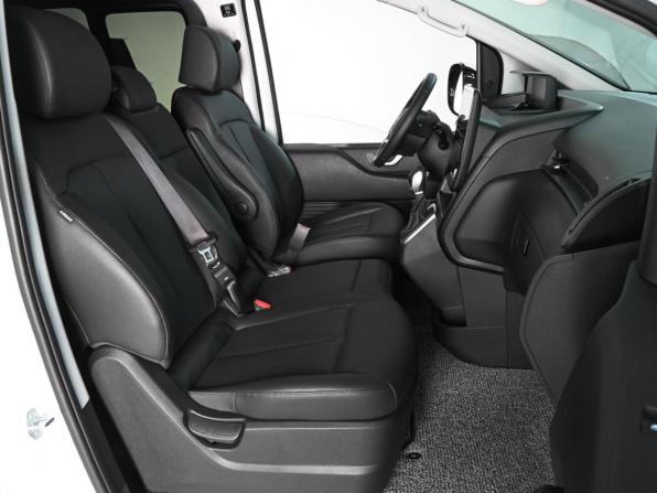 Hyundai Staria I с пробегом 2024 года, цена 6 250 000 рублей, 7188 км, минивэн, Автокод Объявления