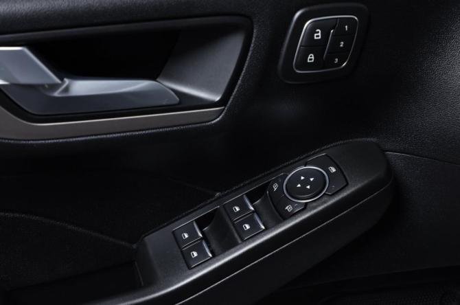 Ford Escape IV с пробегом 2021 года, цена 2 249 000 рублей, 31000 км, внедорожник, Автокод Объявления