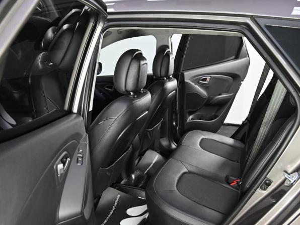 Hyundai ix35 I Рестайлинг с пробегом 2013 года, цена 1 049 000 рублей, 132000 км, внедорожник, Автокод Объявления