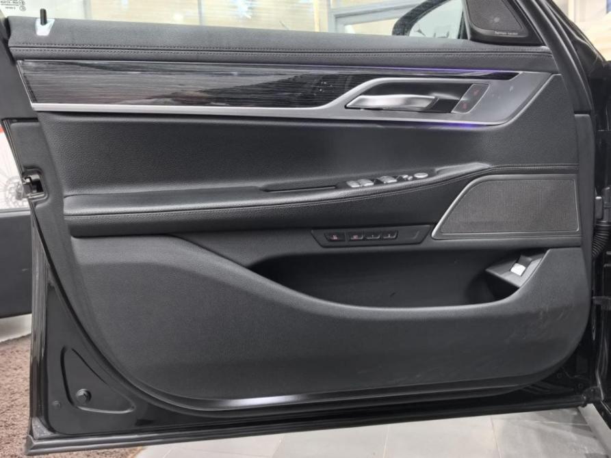 BMW 7 серии VI (G11/G12) Новосибирск  - изображение 34