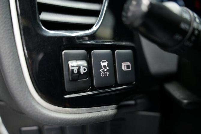 Mitsubishi Outlander III Рестайлинг 2 с пробегом 2015 года, цена 1 640 000 рублей, 153000 км, внедорожник, Автокод Объявления