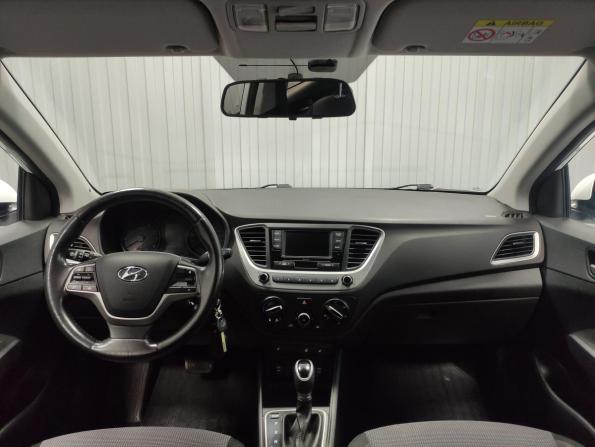 Hyundai Solaris II с пробегом 2017 года, цена 1 258 000 рублей, 86215 км, седан, Автокод Объявления