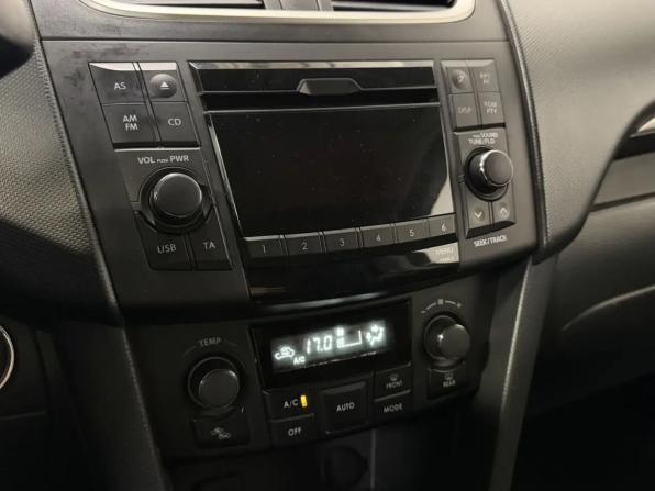 Suzuki Swift IV с пробегом 2011 года, цена 930 000 рублей, 95391 км, хэтчбек, Автокод Объявления