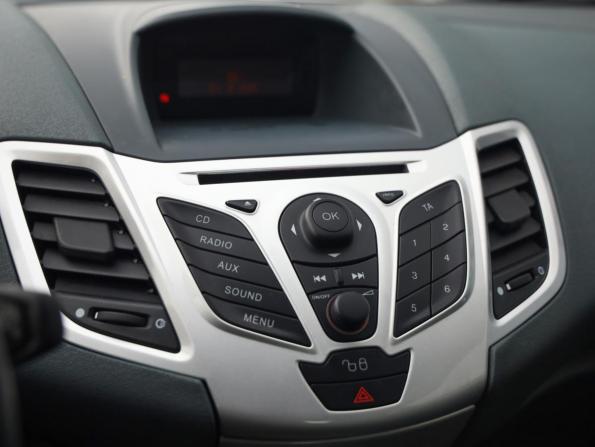 Ford Fiesta Mk6 с пробегом 2009 года, цена 899 000 рублей, 75425 км, хэтчбек, Автокод Объявления