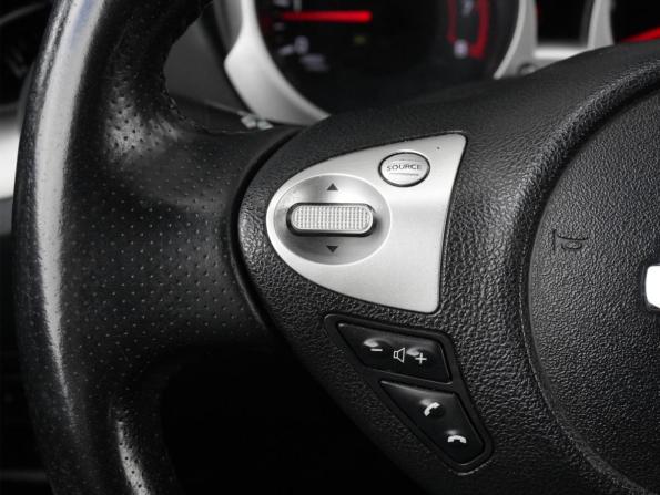Nissan Juke I с пробегом 2012 года, цена 1 099 000 рублей, 149757 км, внедорожник, Автокод Объявления