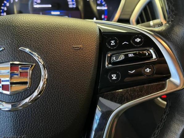 Cadillac SRX II Рестайлинг с пробегом 2014 года, цена 1 650 000 рублей, 167719 км, внедорожник, Автокод Объявления