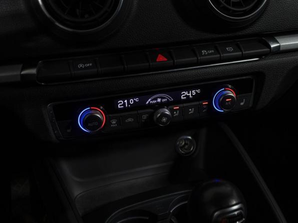 Audi A3 III (8V) Рестайлинг с пробегом 2019 года, цена 2 178 000 рублей, 47360 км, седан, Автокод Объявления