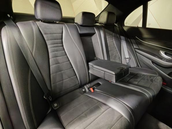 Mercedes-Benz E-Класс V (W213 S213 C238) Рестайлинг с пробегом 2021 года, цена 4 400 000 рублей, 45301 км, седан, Автокод Объявления