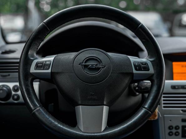 Opel Astra H Рестайлинг с пробегом 2014 года, цена 668 001 рубль, 138654 км, седан, Автокод Объявления