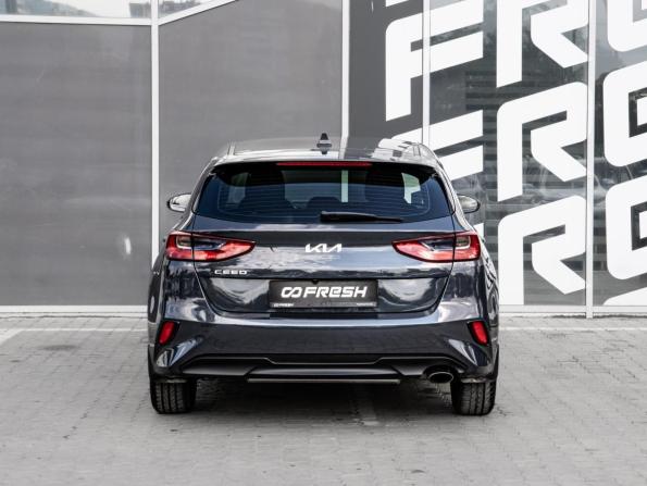 Kia Ceed III Рестайлинг с пробегом 2022 года, цена 1 965 000 рублей, 73711 км, хэтчбек, Автокод Объявления