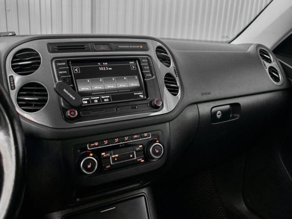 Volkswagen Tiguan I Рестайлинг с пробегом 2012 года, цена 1 100 000 рублей, 208789 км, внедорожник, Автокод Объявления