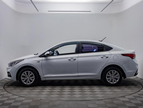 Hyundai Solaris II с пробегом 2017 года, цена 1 260 000 рублей, 111825 км, седан, Автокод Объявления