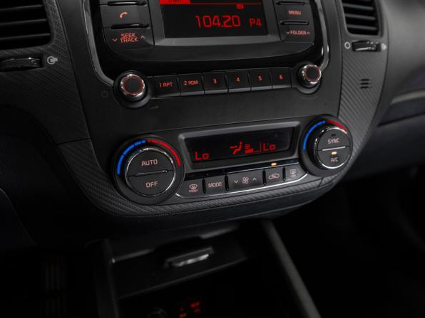 Kia Cerato III Рестайлинг (Classic) с пробегом 2019 года, цена 1 599 000 рублей, 75376 км, седан, Автокод Объявления