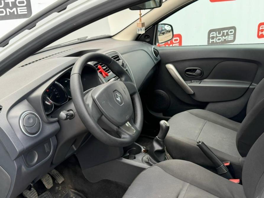 Renault Logan II Санкт-Петербург  - изображение 8