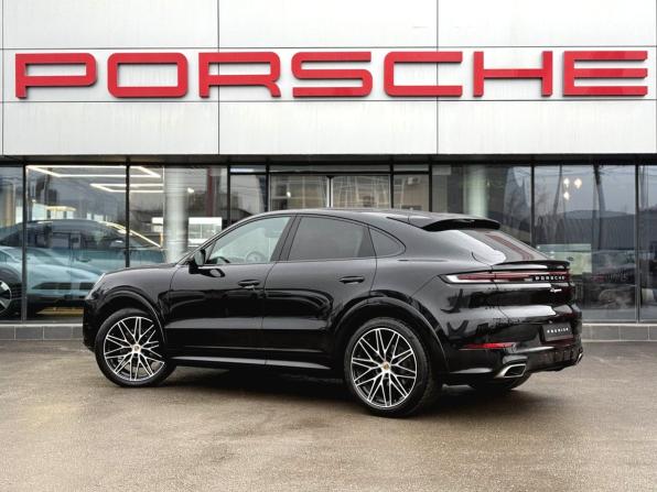 Porsche Cayenne III Рестайлинг с пробегом 2023 года, цена 14 940 000 рублей, 5886 км, внедорожник, Автокод Объявления